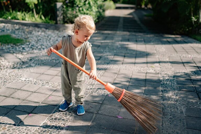 Community Clean and Connect
